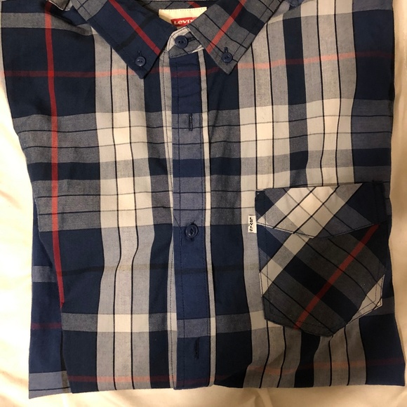 Levi Button-Down - Picture 3 of 3